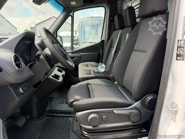 High top van MERCEDES-BENZ Sprinter 319 CDI Automatik LED Klima Supermaxi
