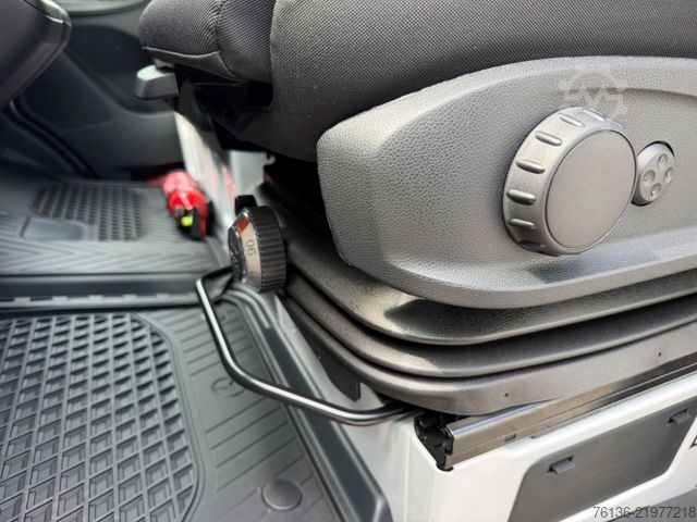 High top van MERCEDES-BENZ Sprinter 319 CDI Automatik LED Klima Supermaxi