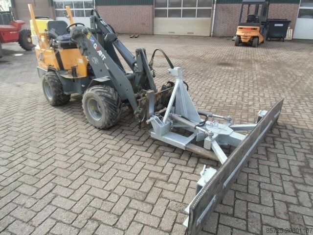 Schneeräumer Combi en zoutstrooier