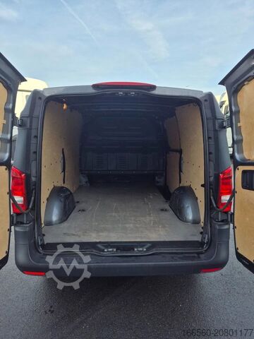 Van Mercedes-Benz VITO 111 CDI