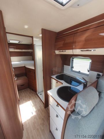 Semi-integrated camper LMC T 732, SAT, TV, AHL, Längsbetten