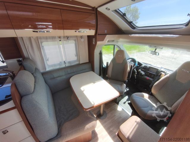 Semi-integrated camper LMC T 732, SAT, TV, AHL, Längsbetten
