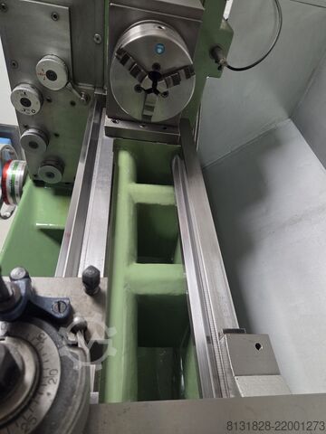 Precision turning lathe Schaublin 150