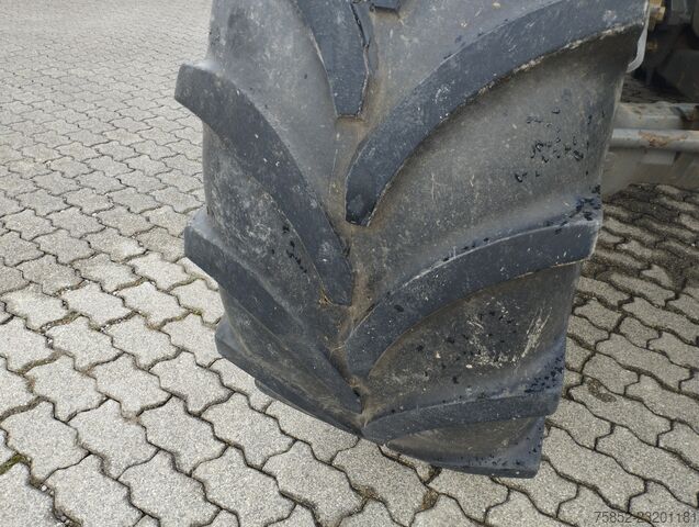 Traktor Fendt 716 Vario Favorit