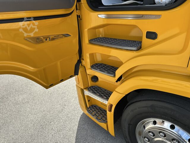 Standard tractor unit SCANIA 590S  FULL PNEUMATIC 2+2  