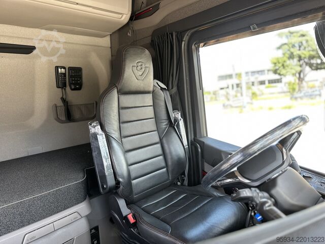 Standard tractor unit SCANIA 590S  FULL PNEUMATIC 2+2  