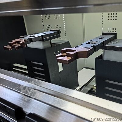 Press brake Pressmaster 160t/3200mm DA69T 8+1 axis