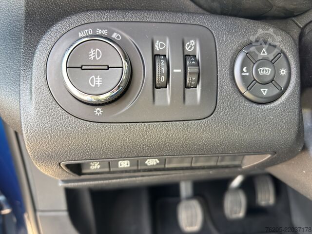 Minibus Opel Combo Life 1,2 81kW  *PDC*ZV*SH*Navi*Rückfahrcam