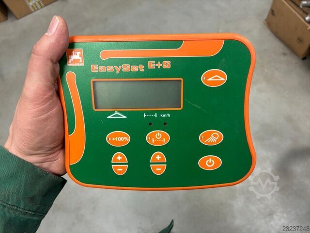 Amazone Anbaustreuer E+S 751 Hydro Amazone Anbaustreuer E+S 751 Hydro