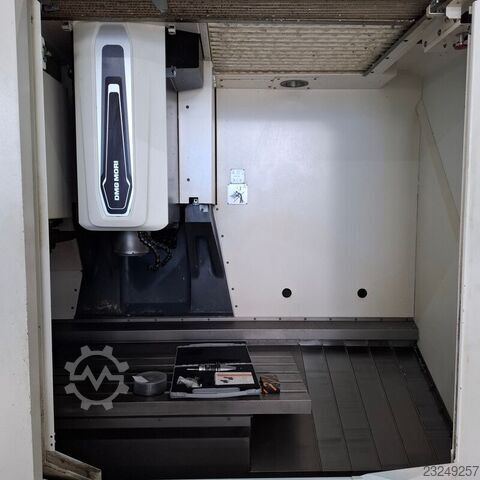Vertical machining center DMG Mori CMX 1100V