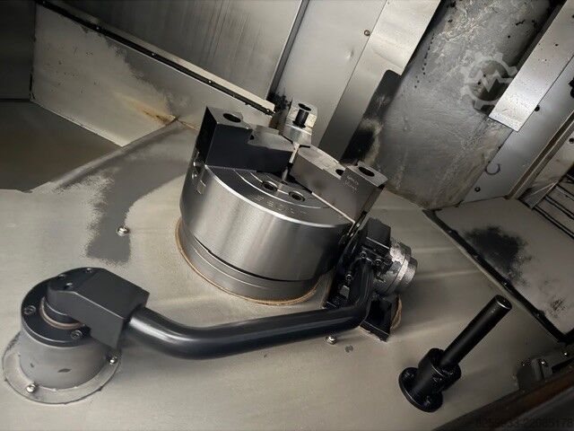 CNC turning and milling center Hyundai WIA L 300 MC