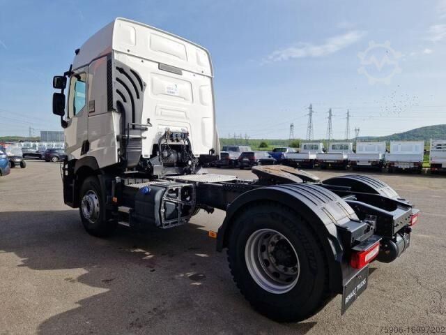 Standard tractor unit Renault C-Series 520