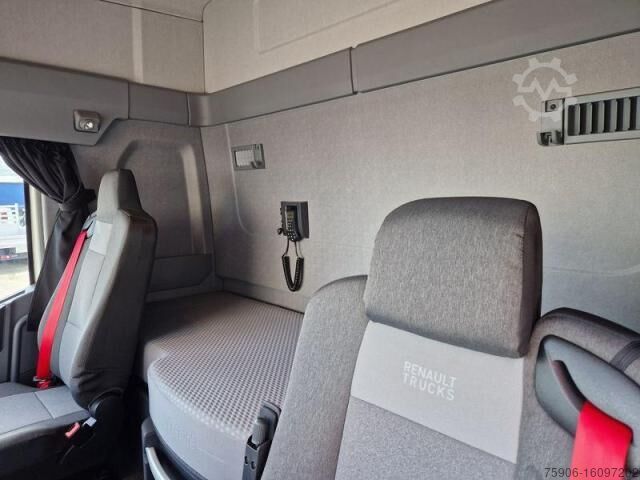 Standard tractor unit Renault C-Series 520