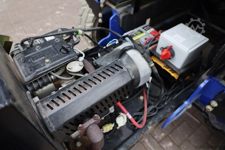 Scissor lift JLG M3369 Hybrid, 12m Working Height, 450kg Capacity,