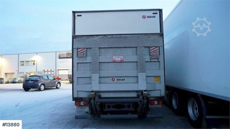 Box body Mercedes-Benz Atego 818 box truck.