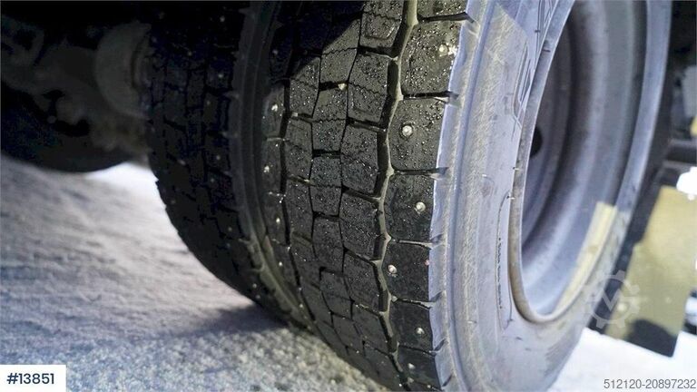 Box body Mercedes-Benz Atego 818 box truck. Low km.