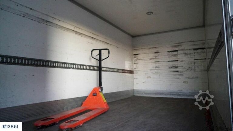 Box body Mercedes-Benz Atego 818 box truck. Low km.