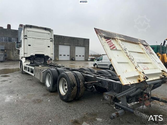 Chassis cab Scania R480 6x2 w/ Zepro lift. Rep. object.