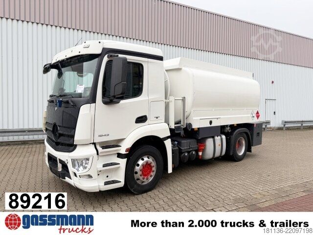 Tanker truck Mercedes-Benz Antos 1843 L 4x2, Retarder, Navi, Lindner &