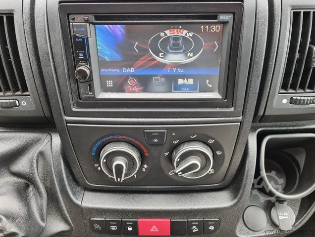 Teilintegriertes Wohnmobil BÜRSTNER Delfin T 660 *Luftfahrwerk*Solar*SAT+TV*