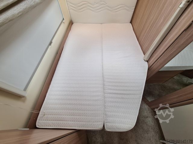 Teilintegriertes Wohnmobil BÜRSTNER Delfin T 660 *Luftfahrwerk*Solar*SAT+TV*