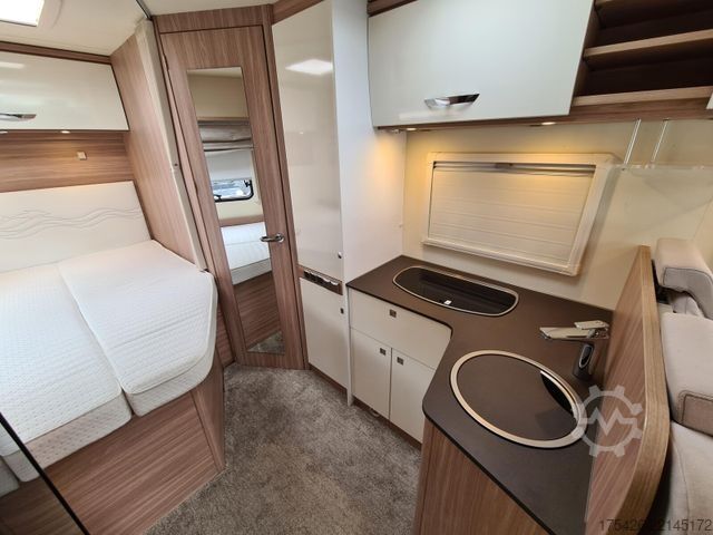 Teilintegriertes Wohnmobil BÜRSTNER Delfin T 660 *Luftfahrwerk*Solar*SAT+TV*