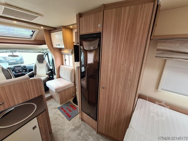 Teilintegriertes Wohnmobil BÜRSTNER Delfin T 660 *Luftfahrwerk*Solar*SAT+TV*