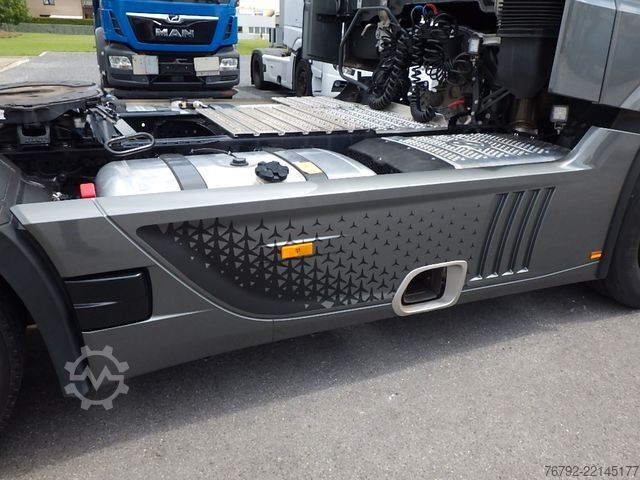 Standard SZM MERCEDES-BENZ 1852 LS Actros 5 GigaSpace/SoloStar/Ret./Standkl