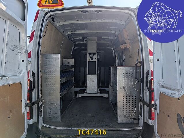 Lifting platform Renault Master