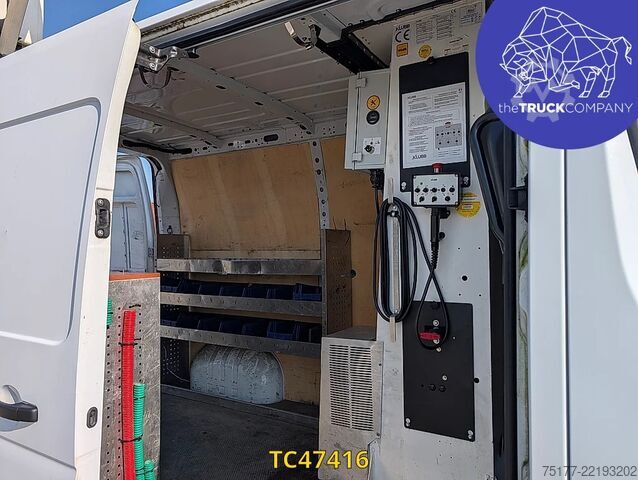 Lifting platform Renault Master