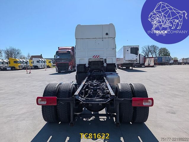 Chassis with cab DAF XF 450