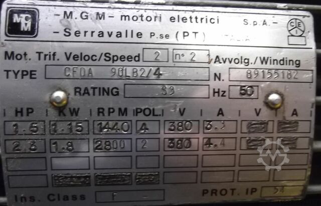 Gear motor 1.1/1.8 kW 57/114 rpm MGM MRV30-F1