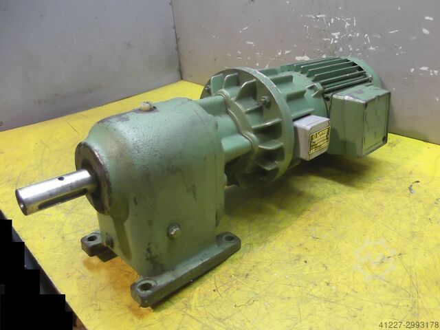 Gear motor 0.55 kW 150 rpm Lenze 12.102.05.1.1