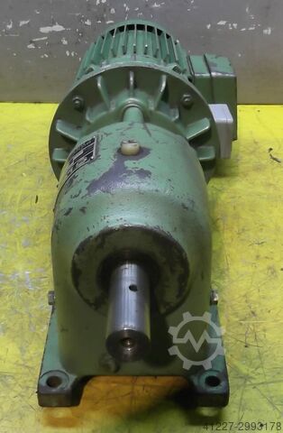 Gear motor 0.55 kW 150 rpm Lenze 12.102.05.1.1