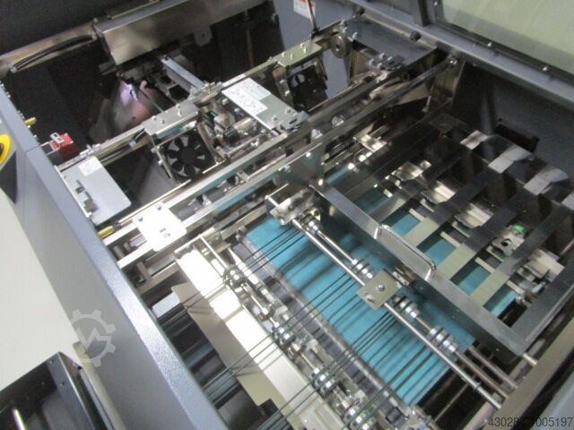 BOOKLET MAKER MIT MITTELSCHNITT DUPLO 