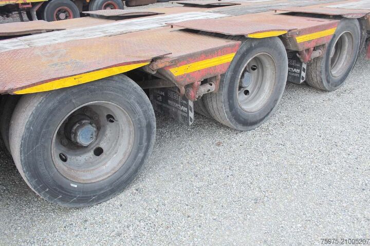Lowbed semitrailer for transportation of construction machinery de angelis carrellone ribassato rampe 12.50m usato