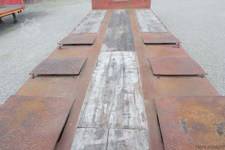 Lowbed semitrailer for transportation of construction machinery de angelis carrellone ribassato rampe 12.50m usato