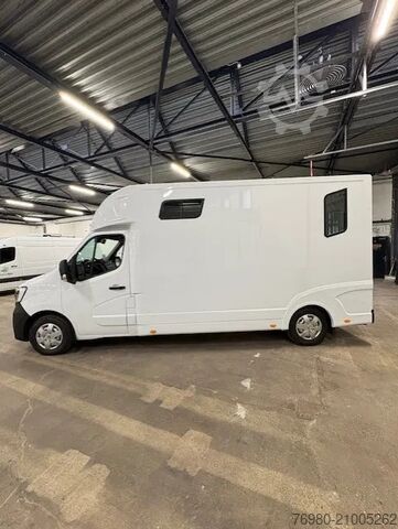 Renault Master Theault Proteo Switch also available for rent! Renault Master Theault Proteo Switch ook te huur!