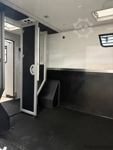 Renault Master Theault Proteo Switch also available for rent! Renault Master Theault Proteo Switch ook te huur!