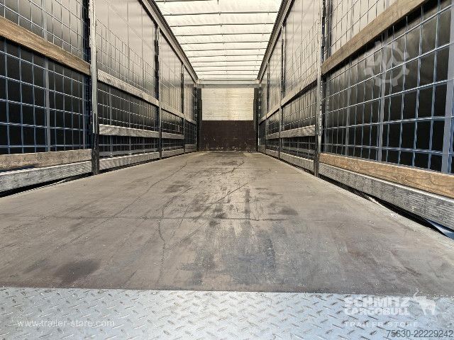 Open semitrailer with tarp Schmitz Cargobull Semitrailer Curtainsider Mega Hayon