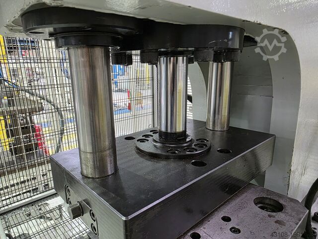 Switchgear & components FEMA SMALL PRESS 2,5t
