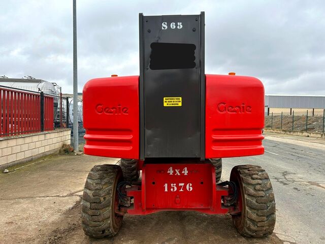 Teleskoparbeitsbühne GENIE S 65