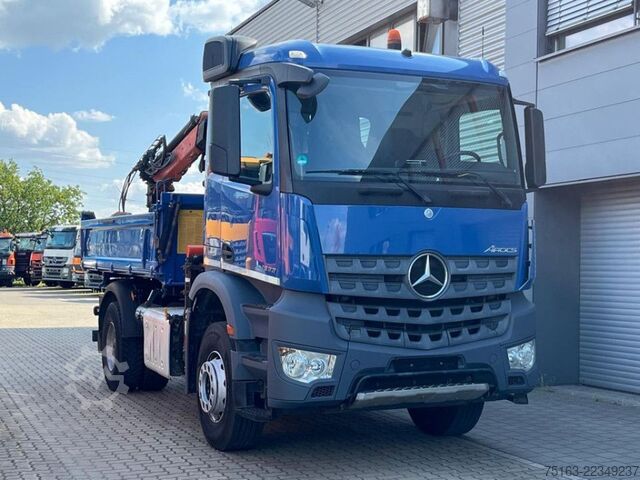 Three-sided tipper truck MERCEDES-BENZ Arocs 1833 K 4x2 2-Achs Kipper Kran Atlas 105.2