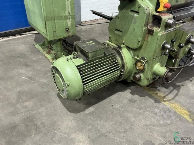 Horizontal lathes  TOS SU63A-6000 TOS SU63A-6000