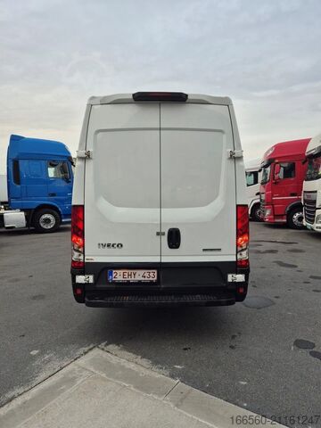 Van Iveco DAILY 35 S 16