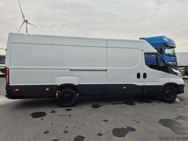 Van Iveco DAILY 35 S 16