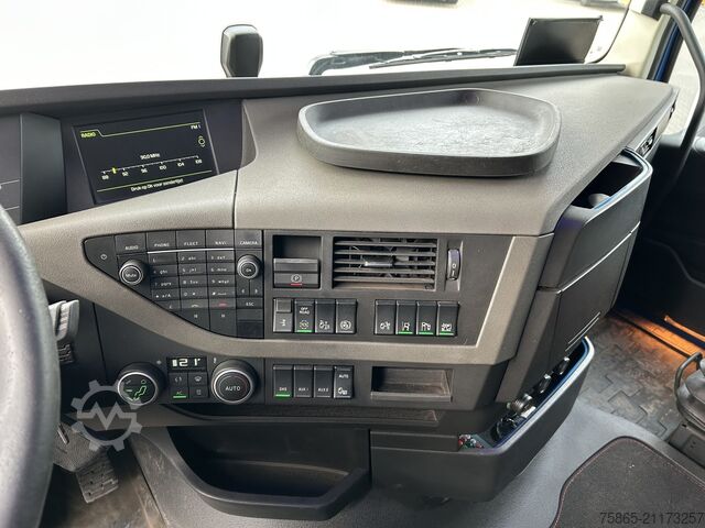 Standard-SZM Volvo FH 460 Globetrotter / Dynamic Steering / 2 Tank...