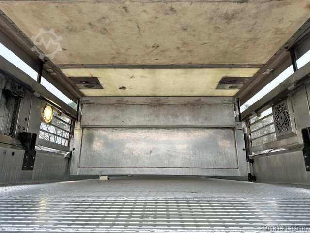 Viehtransporter LKW MERCEDES-BENZ Actros 2548 L 6x2 3.Stock Menke Hubdach 50m²