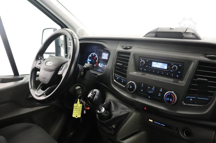 Closed box Ford Transit 2.0 TDCI L4 Bakwagen 130PK EURO 6 - Air...