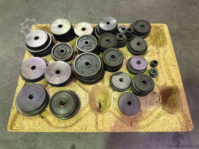 Zahnrad-Abwälzfräsmaschine/PFAUTER RS 00 Pfauter RS 00